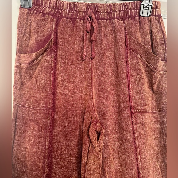 Umgee Wine Burgundy Linen- Cotton Blend Pull on Jogger Pants - Picture 2 of 9